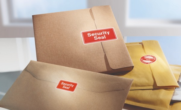 JAK DOBRAĆ IDEALNĄ ETYKIETĘ DO PRZESYŁEK I KOPERT